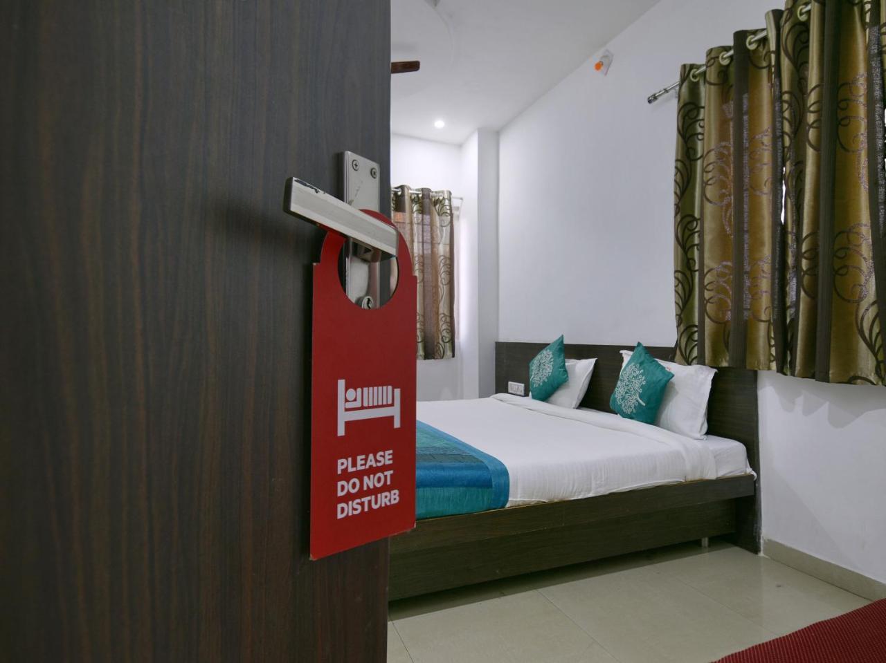 Oyo 9969 Hotel Kshipra Dham Ujjain Ngoại thất bức ảnh