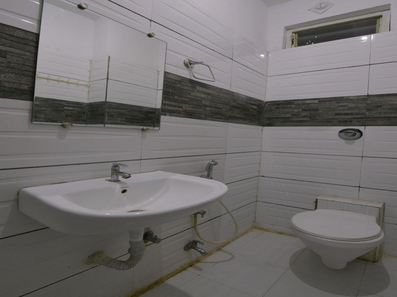 Oyo 9969 Hotel Kshipra Dham Ujjain Ngoại thất bức ảnh