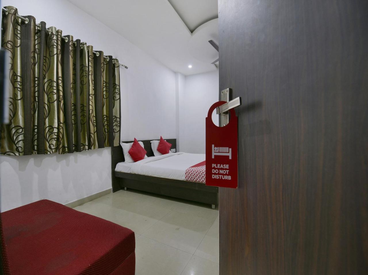 Oyo 9969 Hotel Kshipra Dham Ujjain Ngoại thất bức ảnh