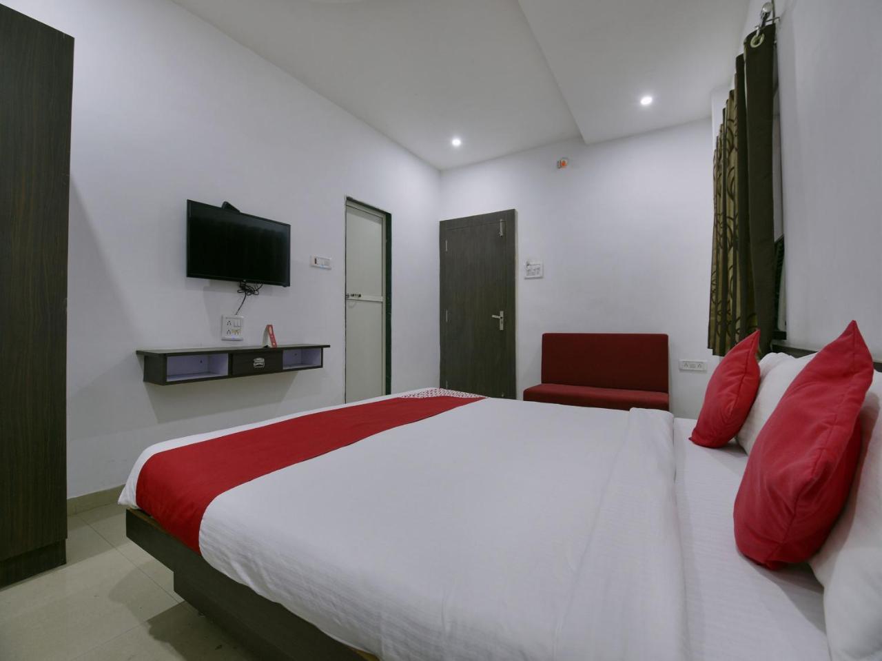 Oyo 9969 Hotel Kshipra Dham Ujjain Ngoại thất bức ảnh