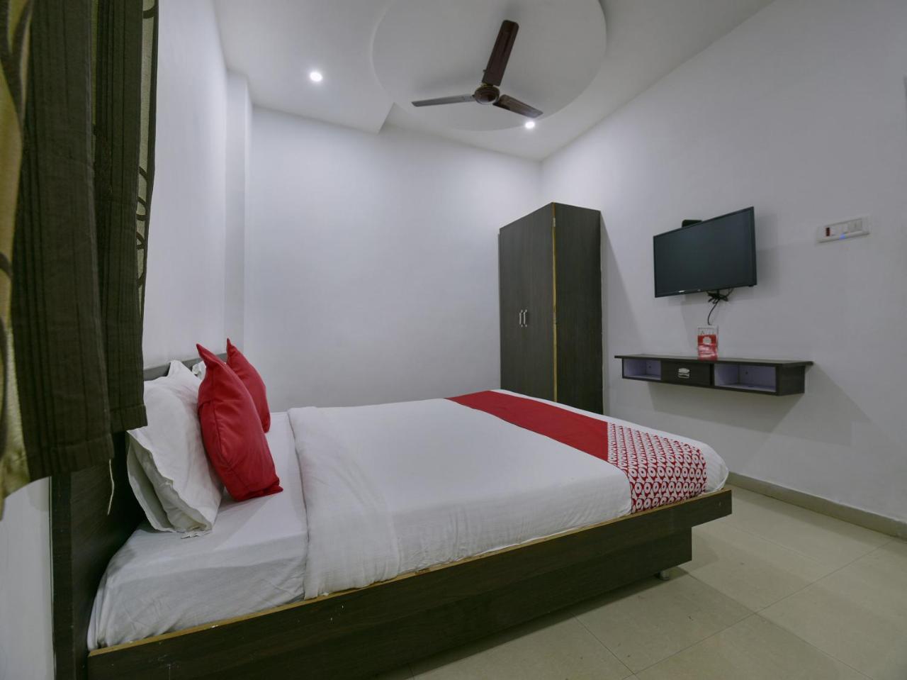 Oyo 9969 Hotel Kshipra Dham Ujjain Ngoại thất bức ảnh