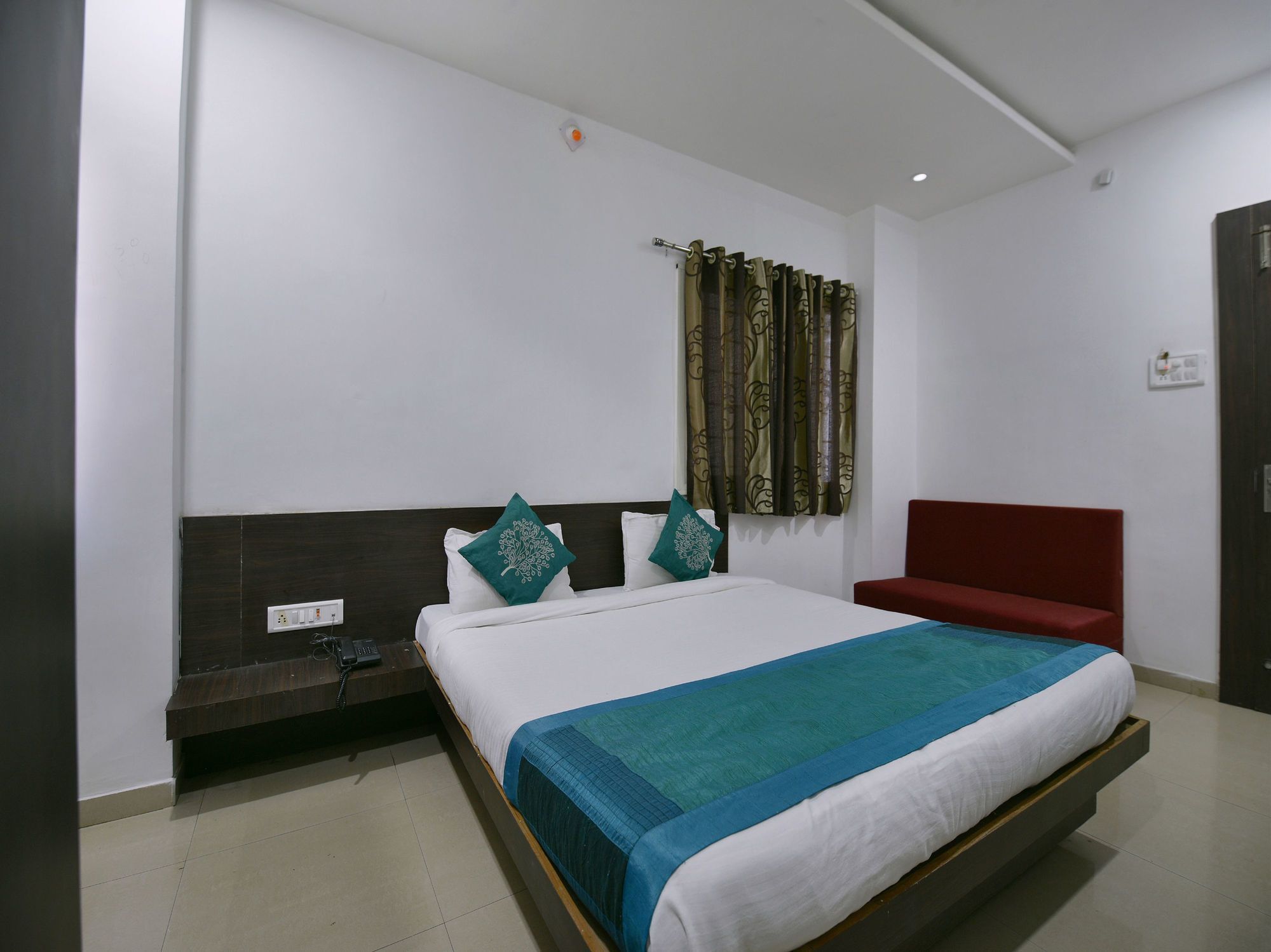 Oyo 9969 Hotel Kshipra Dham Ujjain Ngoại thất bức ảnh